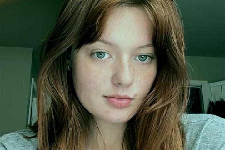 Harper, 22, a red brown-eyed mediterranean companion based in Shenkoll. Offering Massage, Roleplay, Dinner Date, GFE, Fetish. Available for incall and outcal...