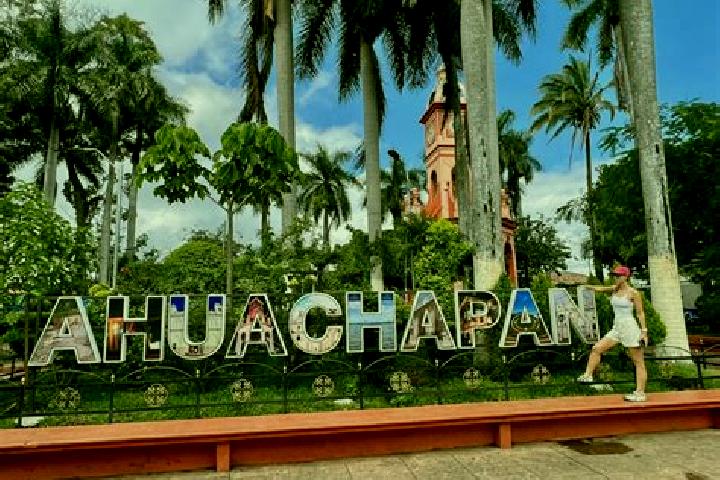 Harper, 22 — Escort in Ahuachapan, El Salvador