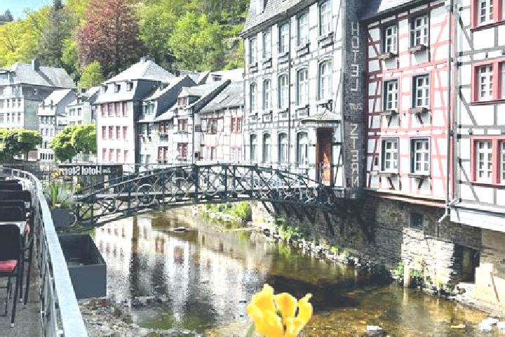 Harper, 22 — Escort in Mochau, Germany