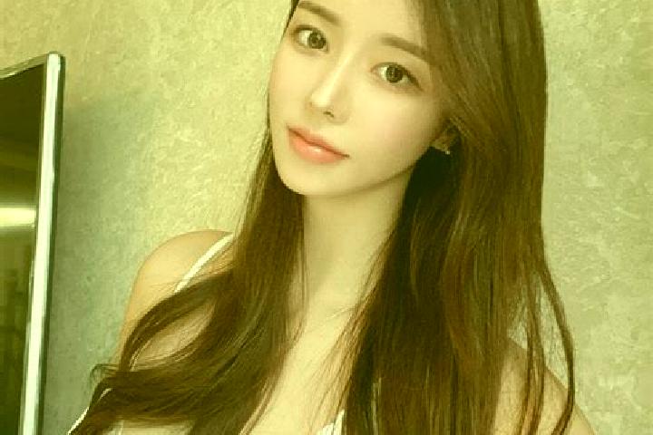 Harper, 22 — Escort in Yiminhe, China