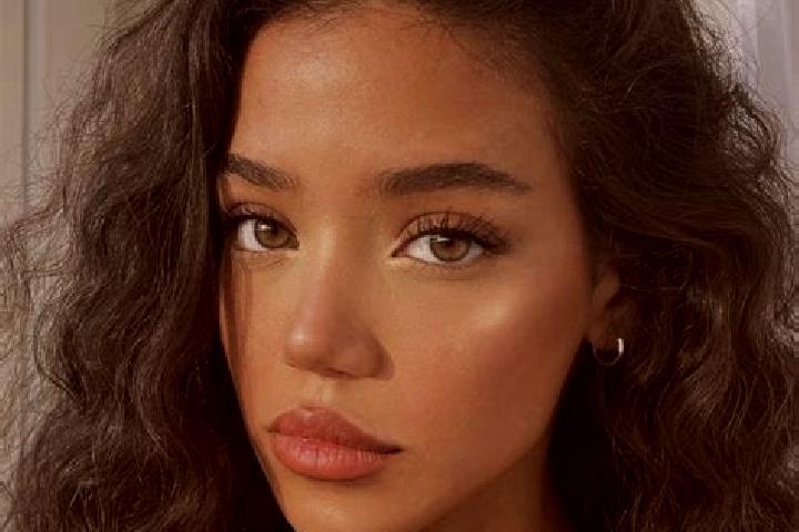Harper, 23, a black brown-eyed mixed companion based in Navalmanzano. Offering Massage, Duos, Girlfriend Experience, Domination. Available for incall and out...