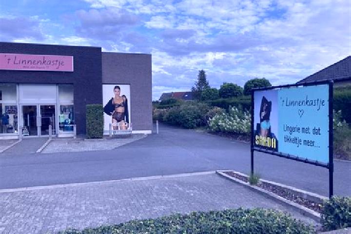 Harper, 23 — Escort in Aartselaar, Belgium