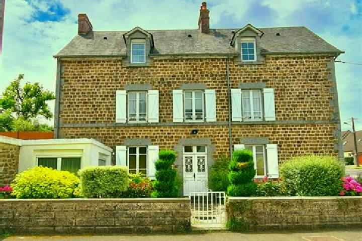 Harper, 23 — Escort in Ceauce, France
