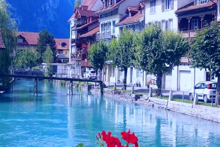 Harper, 23 — Escort in Munsterlingen, Switzerland