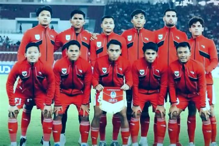 Harper, 23 — Escort in Weepangali, Indonesia