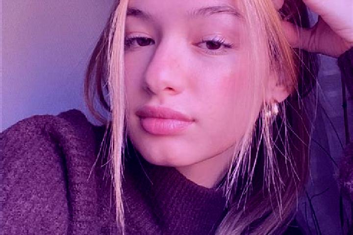 Harper, 24, a blonde brown-eyed european companion based in Hondo Valle. Offering 69, Tantra, CIM, Dinner Date. Available for incall and outcall, overnight b...
