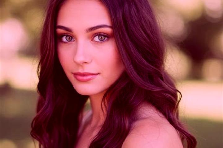 Harper, 24, a brunette hazel-eyed slavic companion based in Aldingen. Offering Travel Companion, Tantra, Striptease, Dinner Date, CIM. Available for incall a...