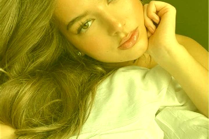 Harper, 24, a chestnut grey-eyed latina companion based in Buftea. Offering Girlfriend Experience, Fetish, BDSM, OWO, Deep French Kissing. Available for inca...