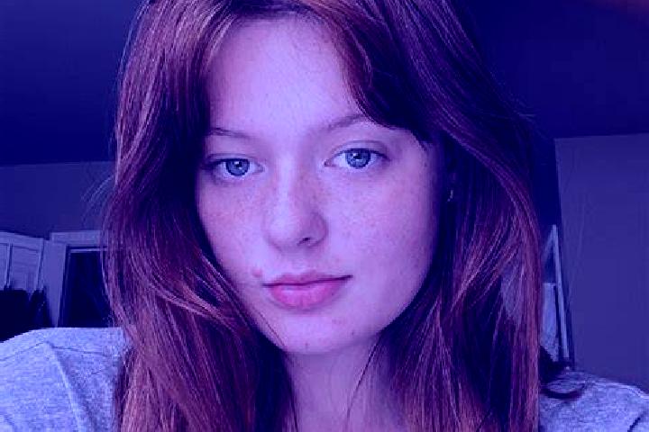 Harper, 25, a auburn hazel-eyed european companion based in Santibanez de Tera. Offering 69, CIM, Overnight, Tantra, OWO. Available for incall and outcall, o...