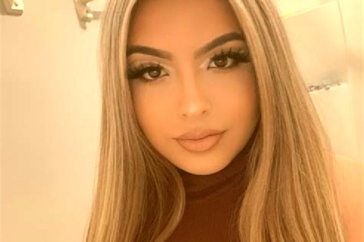 Harper, 25, a red blue-eyed mixed companion based in Sumayl. Offering Couples, Massage, Prostate Massage, Tantra, 69. Available for incall and outcall, overn...