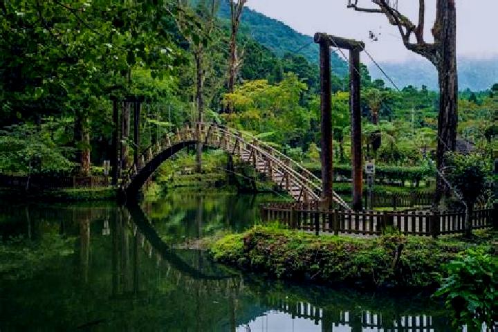 Harper, 25 — Escort in Xitou, China