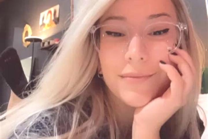 Harper, 26, a blonde grey-eyed ebony companion based in Cassia. Offering Roleplay, Striptease, Erotic Massage. Available for incall and outcall, day and even...