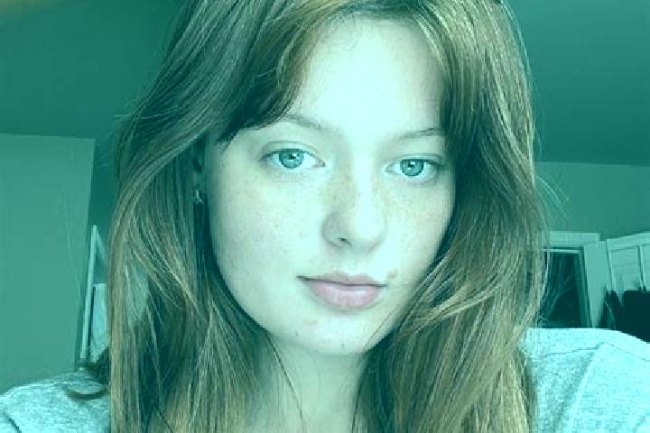 Harper, 26, a chestnut blue-eyed slavic companion based in Piscari. Offering Overnight, Couples, Striptease, Erotic Massage. Available for incall and outcall...