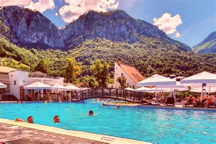 Harper, 26 — Escort in Banpotoc, Romania