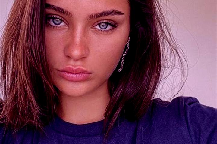Harper, 27, a brunette blue-eyed european companion based in Canton Villaflor. Offering Overnight, Tantra, Massage, Domination, Couples. Available for incall...