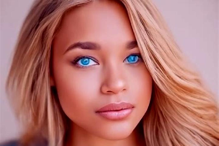 Harper, 27, a dark blonde blue-eyed latina companion based in Cerro Grande. Offering CIM, Tantra, Erotic Massage. Available for incall and outcall, overnight...