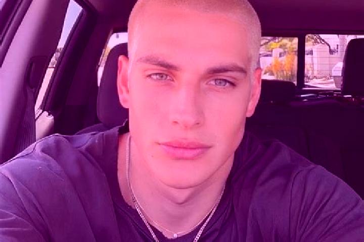 Harper, 27, a dark blonde grey-eyed slavic companion based in Kulnura. Offering Tantra, OWO, BDSM, Duos. Available for incall and outcall, day and evening da...