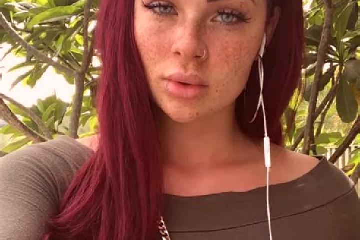 Harper, 27, a red amber-eyed mediterranean companion based in De Westereen. Offering Fetish, CIM, Striptease. Available for incall and outcall, day and eveni...