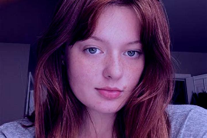 Harper, 27, a red brown-eyed mixed companion based in Leiguan. Offering 69, Duos, GFE. Available for incall and outcall, day and evening dates.