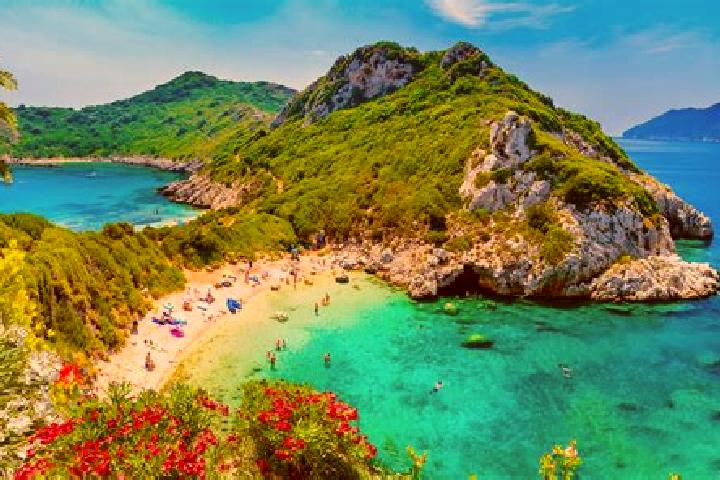 Harper, 27 — Escort in Kavvadades, Greece