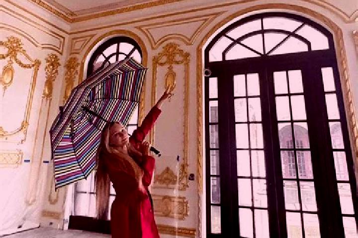 Harper, 27 — Escort in Versailles, United States