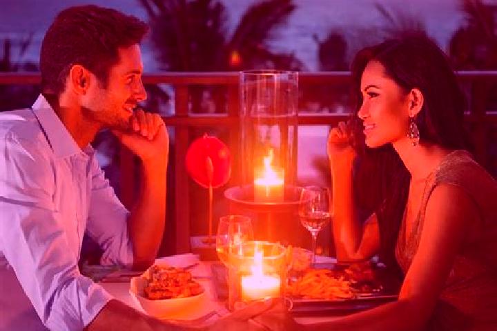 Harper, 28, a auburn amber-eyed ebony companion based in Queenscliff. Offering OWO, Couples, Dinner Date, Deep French Kissing. Available for incall and outca...