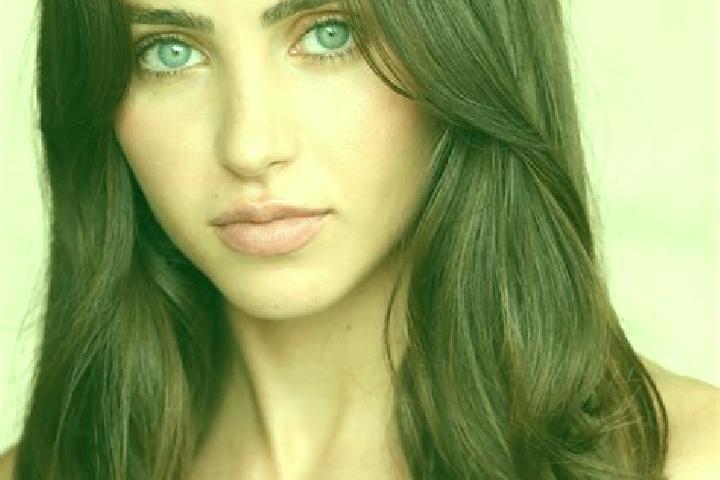 Harper, 28, a brunette amber-eyed latina companion based in Ghindari. Offering Overnight, Duos, Tantra, CIM, Massage. Available for incall and outcall, day a...