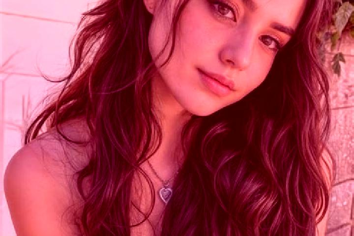 Harper, 28, a brunette hazel-eyed slavic companion based in Shidong. Offering CIM, Roleplay. Available for incall and outcall, day and evening dates.