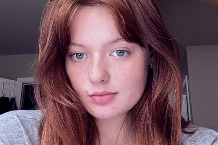 Harper, 28, a red brown-eyed indian companion based in Krutinka. Offering Striptease, Deep French Kissing, Overnight. Available for incall and outcall, day a...