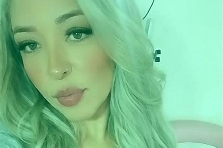 Harper, 28 — Escort in Bren, France