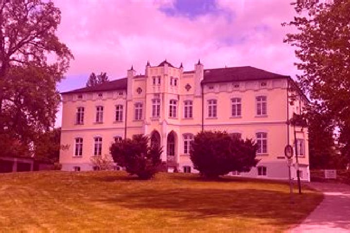 Harper, 28 — Escort in Muehlen Eichsen, Germany