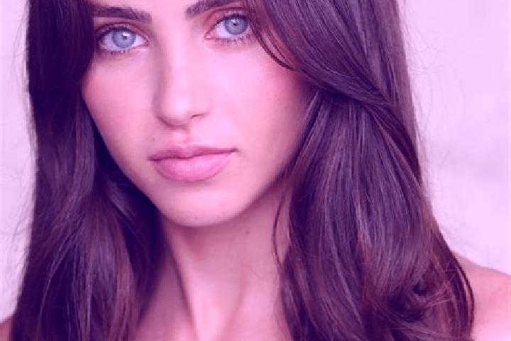 Harper, 29, a black brown-eyed latina companion based in Lubartow. Offering OWO, Tantra, Dinner Date. Available for incall and outcall, day and evening dates.