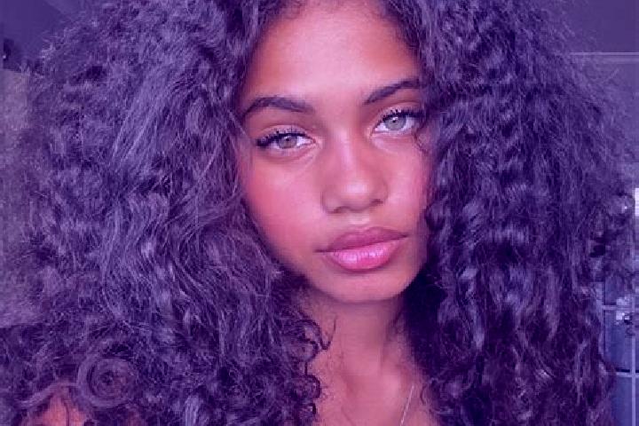 Harper, 29, a black grey-eyed ebony companion based in Nove Veseli. Offering Erotic Massage, Striptease, Travel Companion, Party Girl. Available for incall a...