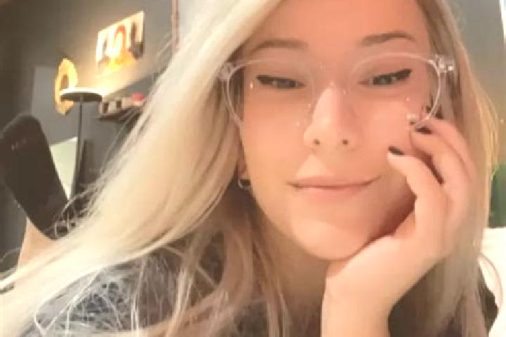 Harper, 29, a platinum blonde grey-eyed asian companion based in Gerasdorf bei Wien. Offering Party Girl, Duos, Tantra, Dinner Date. Available for incall and...