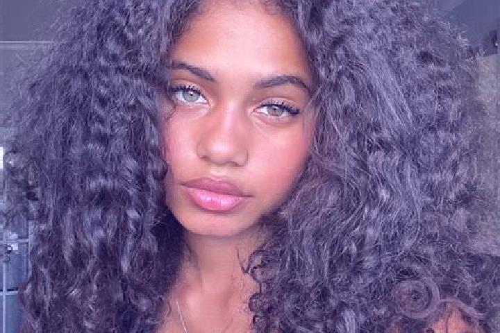 Harper, 30, a auburn blue-eyed ebony companion based in Witsum. Offering Massage, Erotic Massage, Tantra. Available for incall and outcall, overnight booking...