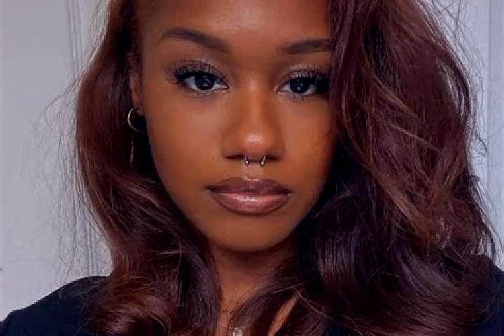 Harper, 30, a auburn grey-eyed ebony companion based in Jurangjero. Offering Travel Companion, OWO, Tantra, Roleplay, GFE. Available for incall and outcall, ...