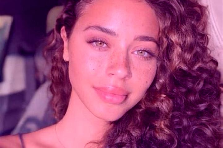 Harper, 30, a black hazel-eyed latina companion based in White Oak. Offering Erotic Massage, OWO, Deep French Kissing, Prostate Massage. Available for incall...