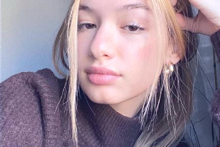 Harper, 30, a blonde brown-eyed mixed companion based in Bystrzyca. Offering BDSM, Duos, Deep French Kissing, Overnight. Available for incall and outcall, da...