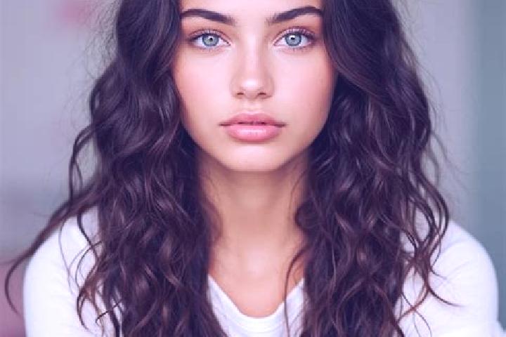 Harper, 30, a brunette amber-eyed mediterranean companion based in Old Harbour Bay. Offering Dinner Date, Massage, Travel Companion. Available for incall and...