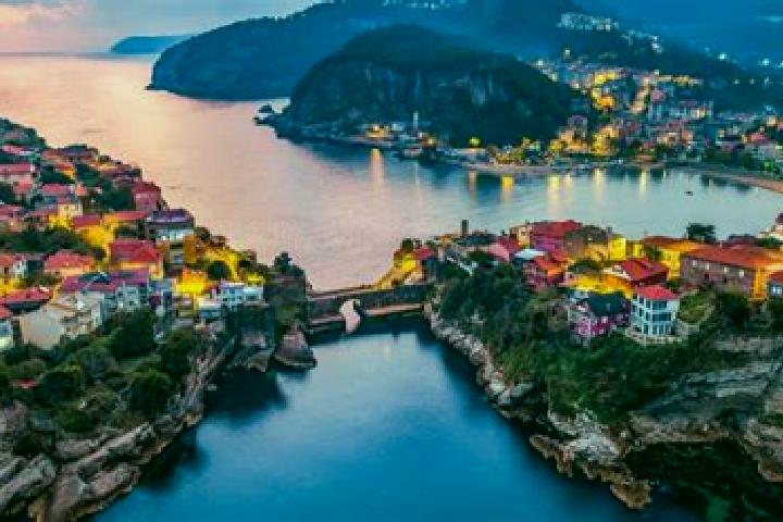 Harper, 30 — Escort in Akkonak, Turkey