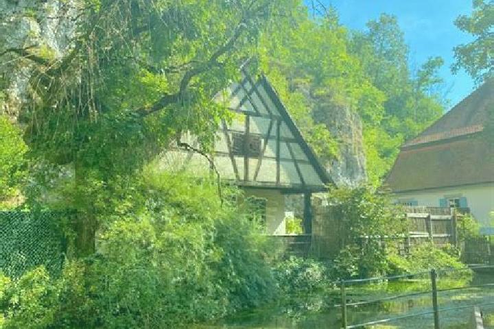 Harper, 30 — Escort in Blaustein, Germany