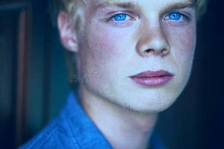Harper, 31, a blonde blue-eyed caribbean companion based in Madrano-Canzolino. Offering Prostate Massage, Domination, CIM, Roleplay, BDSM. Available for inca...