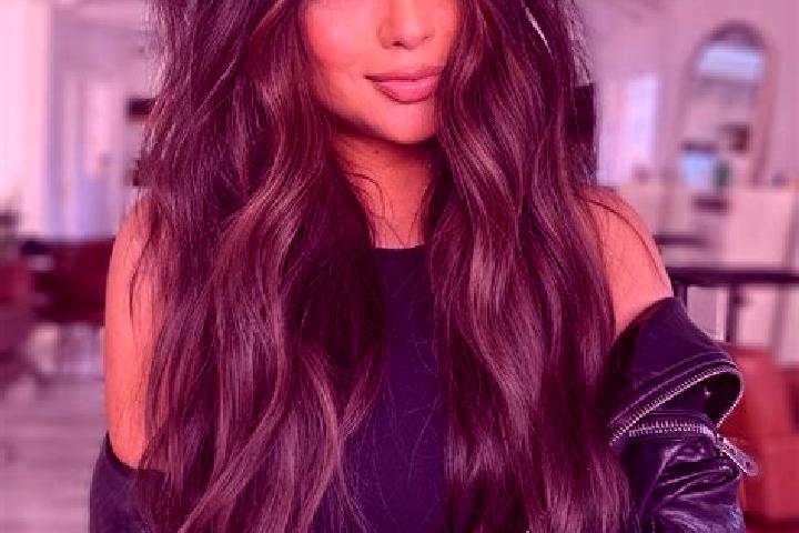 Harper, 31, a brunette dark-eyed ebony companion based in Gernrode. Offering CIM, Striptease, 69. Available for incall and outcall, day and evening dates.