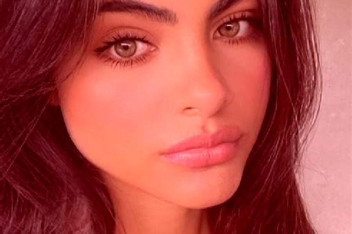 Harper, 31, a red dark-eyed indian companion based in Izhevskoye. Offering Overnight, Prostate Massage, Girlfriend Experience, Dinner Date. Available for inc...