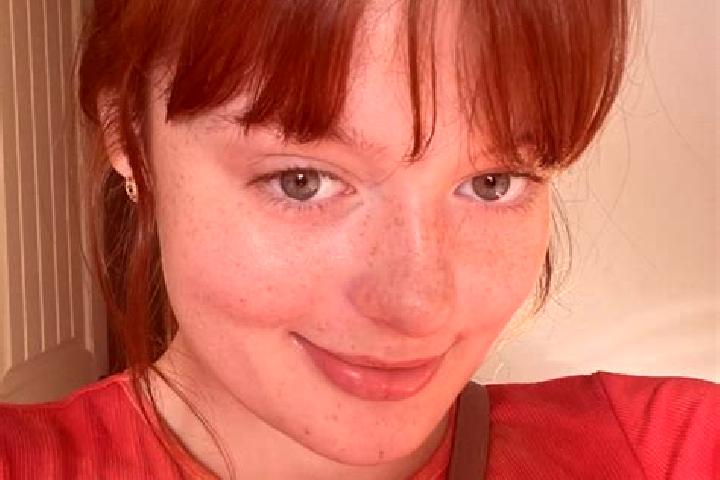 Harper, 31, a red green-eyed caucasian companion based in Reessum. Offering Dinner Date, Domination, BDSM. Available for incall and outcall, overnight bookin...