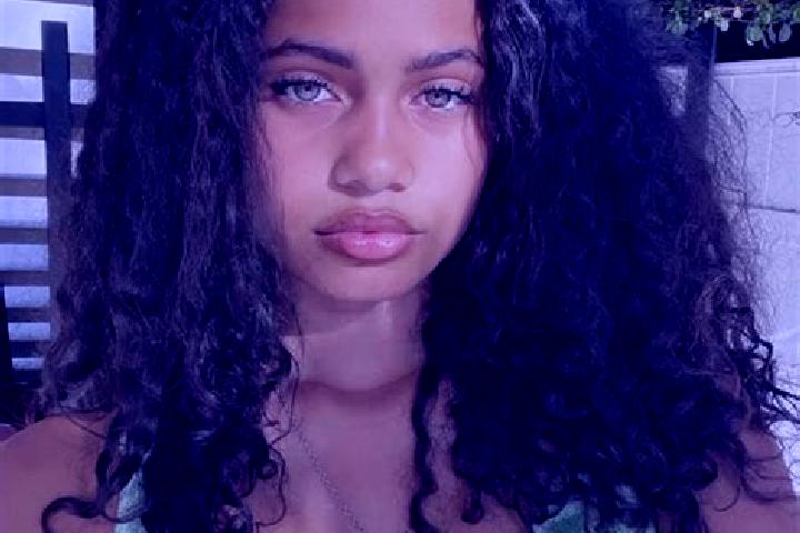 Harper, 31, a red green-eyed mixed companion based in Steyerberg. Offering BDSM, Girlfriend Experience, 69, Erotic Massage. Available for incall and outcall,...