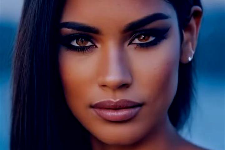 Harper, 32, a red green-eyed latina companion based in Angues. Offering Prostate Massage, Domination, Duos, Tantra. Available for incall and outcall, day and...