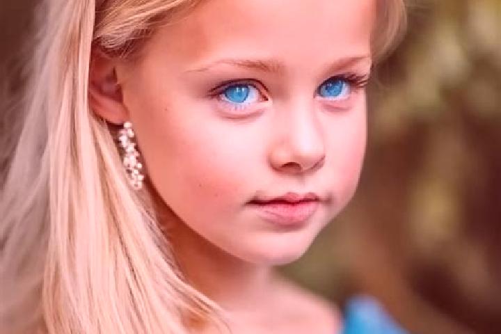 Harper, 33, a blonde blue-eyed mediterranean companion based in Ialoveni. Offering Duos, Tantra, Party Girl, Travel Companion. Available for incall and outca...