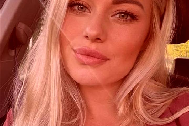 Harper, 33, a blonde hazel-eyed european companion based in Siezenheim. Offering Dinner Date, Travel Companion, Massage, CIM. Available for incall and outcal...