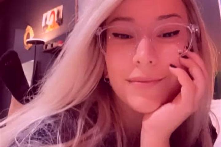 Harper, 34, a auburn grey-eyed european companion based in Al Mansurah. Offering Overnight, GFE, CIM, 69. Available for incall and outcall, day and evening d...